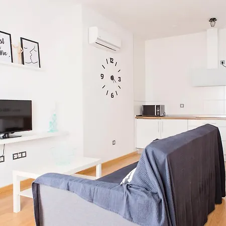 Homely Refino Oriental Malaga