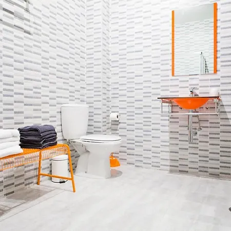 Homely Refino Oriental Apartment *